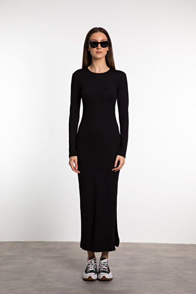 SHEISMONO Soft Touch Uzun Kollu Yırtmaç Detaylı Elbise Siyah