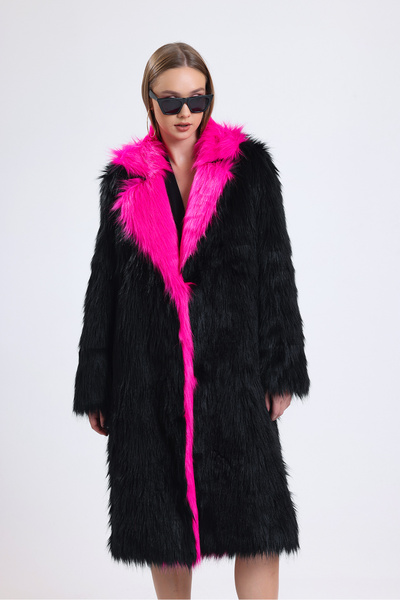 KürkZone KADIN PEMBE İNGİLİZ YAKA SİYAH MANTO