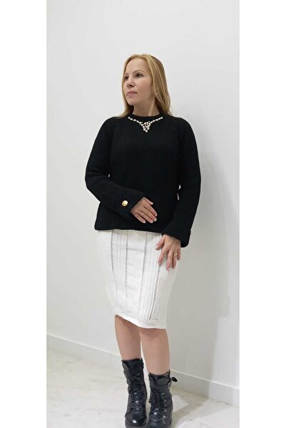 Azra Moda Style Pulover de tricotat de culoare neagră cu detaliu de mărgele s...