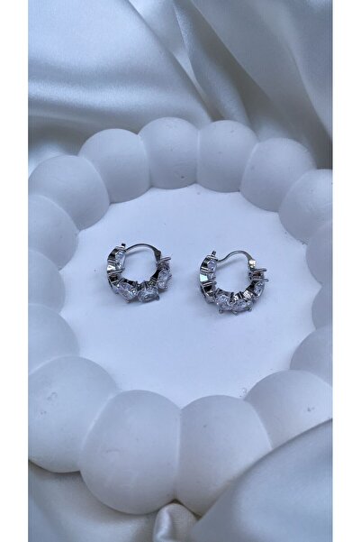 Accessories Kalpli Model Halka Gümüş Renk Çelik Küpe