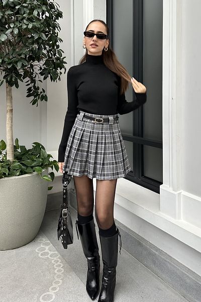 Nazliye Plaid Pleated Mini Skirt