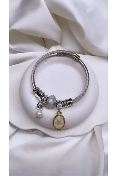Accessories سوار من الفولاذ الفضي مع سحر النجوم