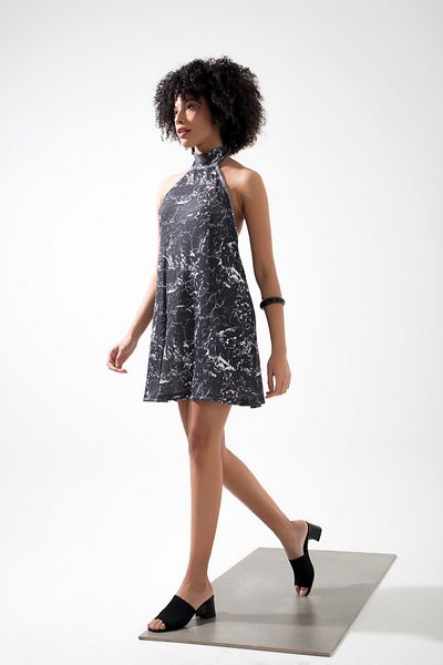 MuuBs Quen Halter Back Low-cut Printed Mini Dress