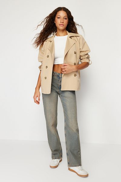 Trendyol Collection Oversize béžový trenčkot - dvojité zapínání, široký střih TWOSS24TR00006