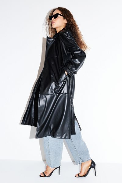 Trendyol Collection Trenčkot z umělé kůže s černým páskem TWOSS24TR00001