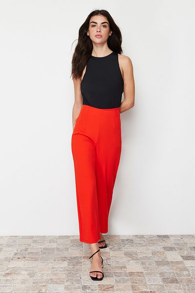 Trendyol Collection Rote, dehnbare Culotte-Hose mit hoher Taille - TWOSS24PL00036