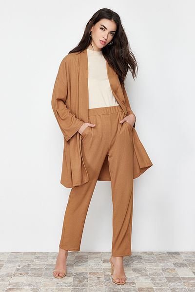 Trendyol Modest Bézs nagyméretű kimonó és nadrág szett - TCTSS24US00045