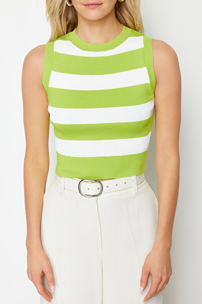 Trendyol Collection Żółta krótka bluzka w paski TWOSS22BZ1173