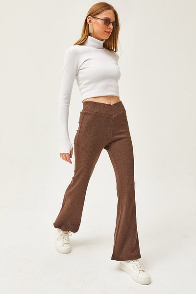 Olalook Γυναικείο Bitter Brown Cross Band Λεπτομερές ανασηκωμένο ισπανικό καλσόν TYT-19000084