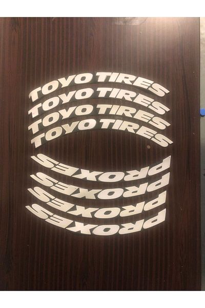 bombtire ملصق حروف إطارات الدراجات النارية والسيارات من Toyotires متوافق مع
