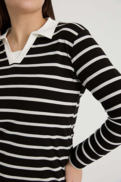 BANEGA بلوزة ليكرا قطنية كبيرة الحجم برقبة على شكل حرف V باللونين الأبيض والأسود