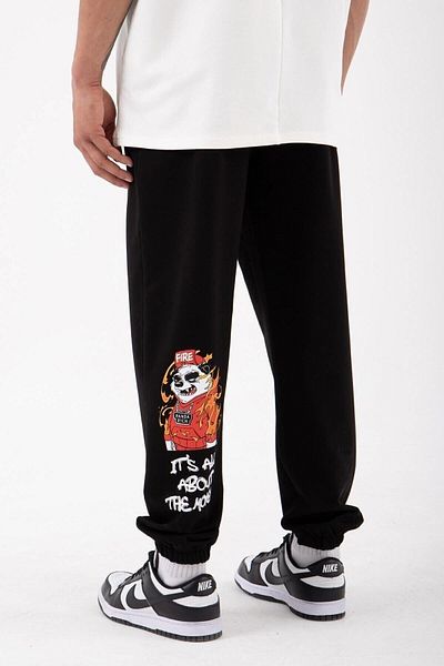 MODARİCH Φούτερ Fire Bear Jogger - Μαύρο εμπριμέ λαστιχένιο πόδι ψηλόμεσο