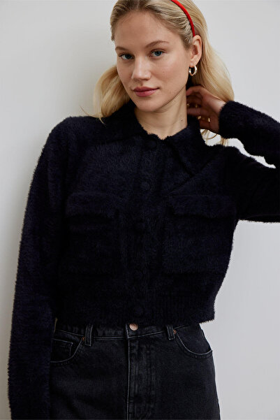Manuka ARYA SOFT CROP CARDIGAN BLACK