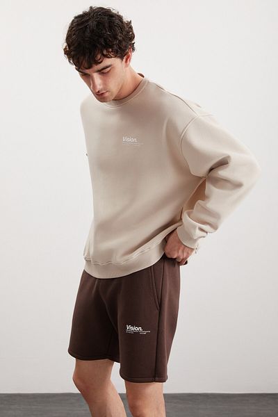 GRIMELANGE Mauris Men's Relaxed Bitter Brown Shorts with Print Detail