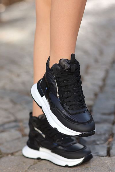 otuzbesshoes Cizme de damă cu șireturi cu parașuta Aren Negru