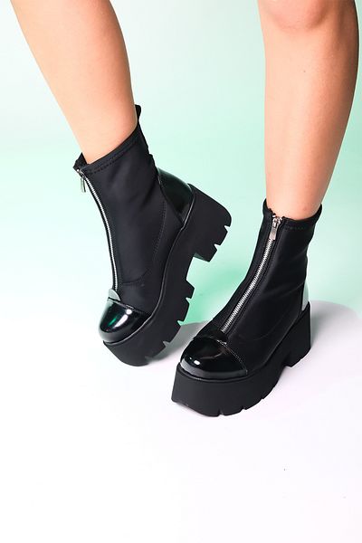 LuviShoes BRAY Damen-Stiefel aus schwarzem Lackleder mit dicker Sohle aus Scuba