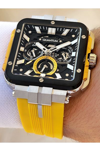 Quantum Functional 10 Atm Waterproof Silicone Cord Steel Case Men's Wristwatch