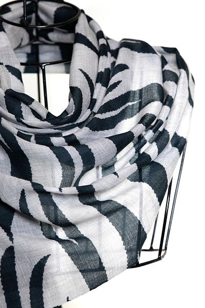 CASHMERE AND SİLK MAWLANA B,b Cashmere Printed (Zebra) Shawl