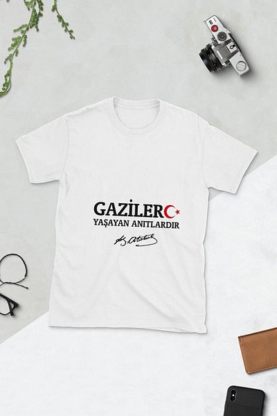 Yaprak Hediyelik Tricou cu design Ziua Veteranilor