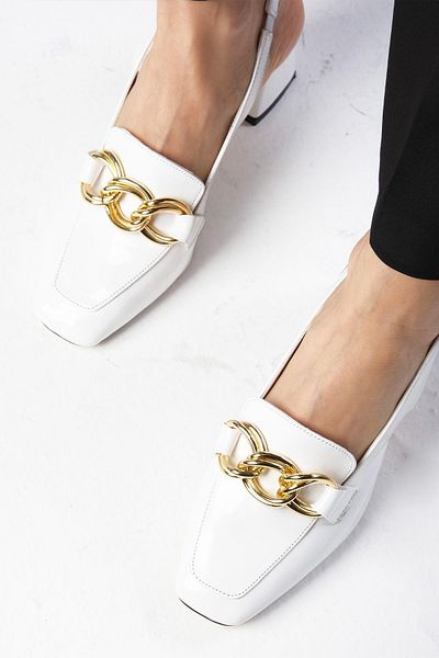 Mio Gusto Corinne White Color Lakovaná kůže Tupá špička s otevřenou zadní částí tlustého podpatku dámské boty na podpatku