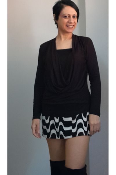Mertcan Butik Black Degaje Collar Combed Viscose T-Shirt with Bustier Inside