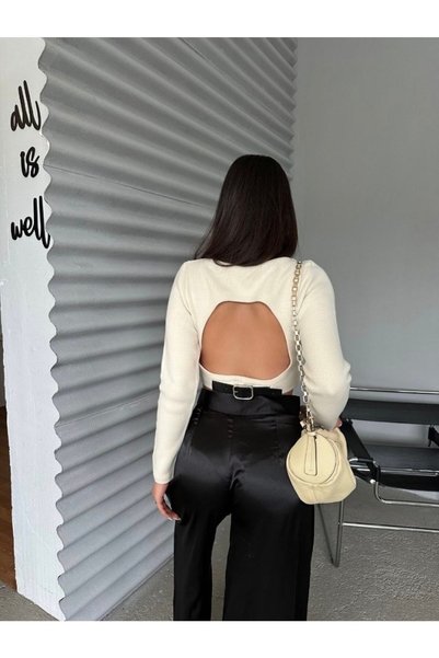 Gönen Passage Triko Büstiyer Fitted Arka Açık Kemer Detaylı Tarz Uzun Kol Büstiyer