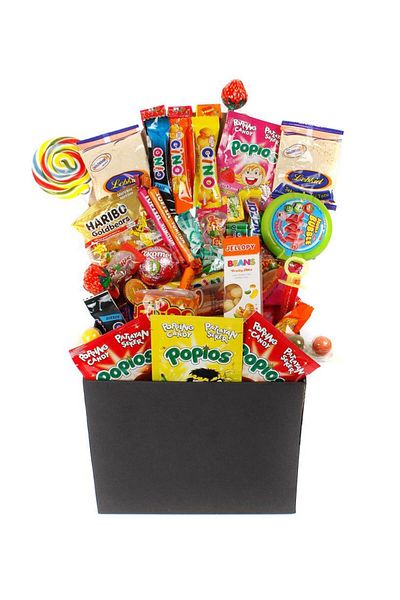 Nostaljik Lezzetler Nostalgic Small Size Gift Box for Women's Day