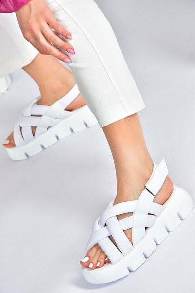 Fox Shoes White Fabric Thick Soled Women's Sandals M267083104