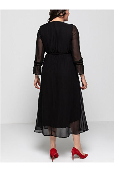 zks grup tekstil Μαύρο φόρεμα με μακρύ διπλό γιακά σιφόν συν μέγεθος