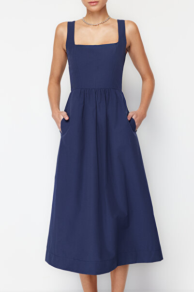 Trendyol Collection Indigó derekú midi fűzős szőtt ruha varrásrészlettel TWOSS24EL00038