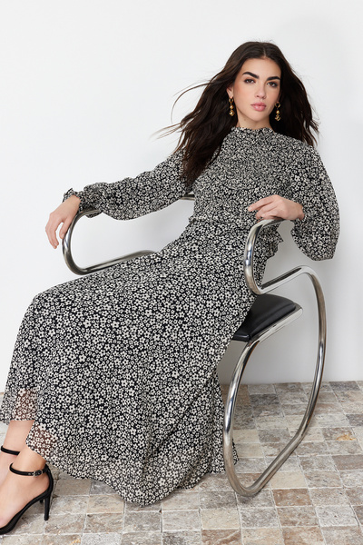 Trendyol Modest Černé lemované květinové volánky v pase podrobné tkané šaty TCTSS24EB00068