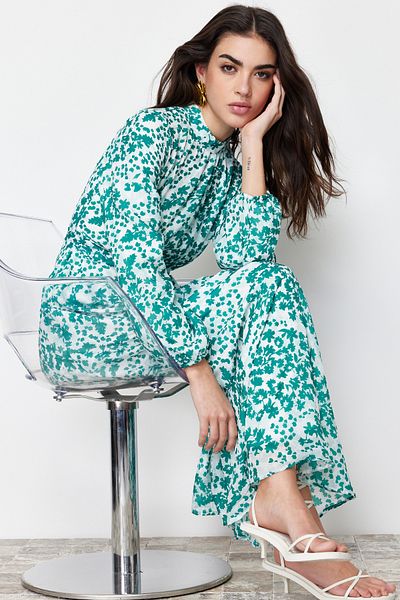 Trendyol Modest Green Lined Floral Woven Dress TCTSS24EB00076