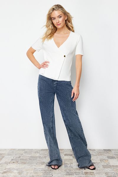 Trendyol Collection Ecru Double Breasted Collar T-Shirt Look Knitwear Sweater TWOSS24KZ00022