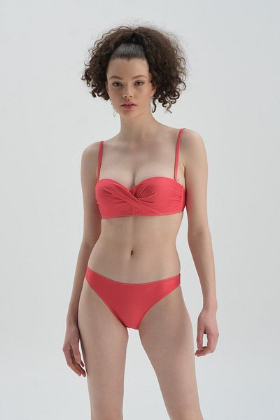 Dagi Rotes, trägerloses, bedecktes Bikinioberteil