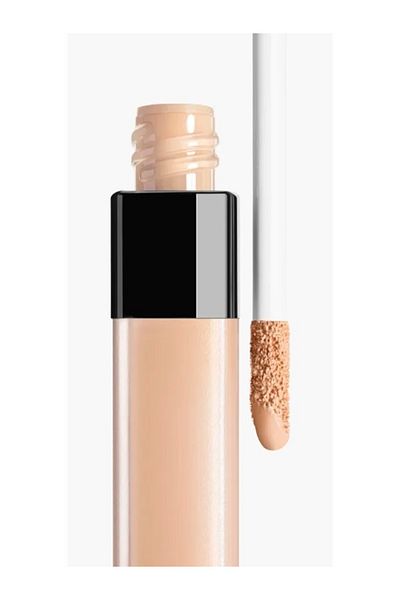 Chanel LECORRECTEUR-8 Hours Effective Fatigue Marks Flaw Relief Moisturizer Brightening Concealer