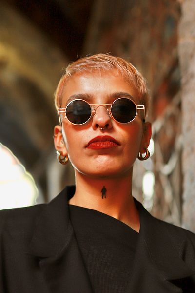 TomyHelf New Fashion Sunglasses Oval Gold Frame Black Glass