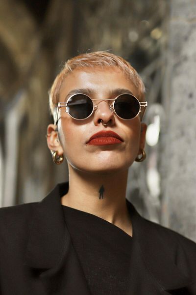 Angel Eyes Round Black Unisex Sunglasses Yw-9030g