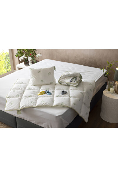 Duvetta Baby Bambu Bebek Yorganı (Yastık Hediyeli)