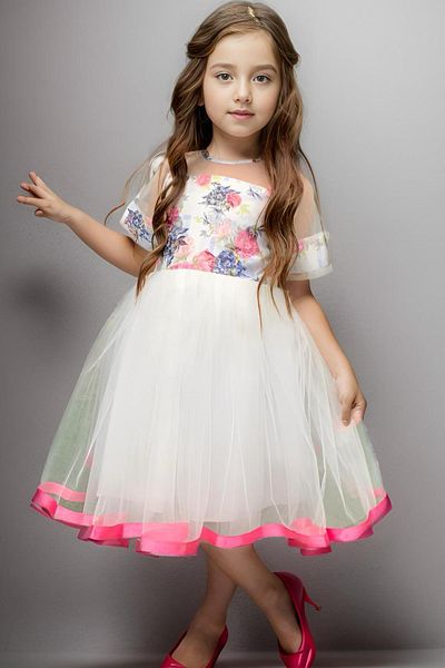 Riccotarz Rochie albă cu model trandafiri, cu cataramă și panglică pentru fete