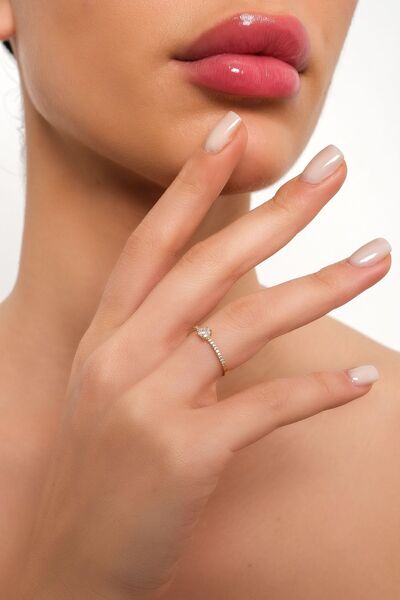 Side Gold Kuyumculuk 14 Ayar Sarı Altın Küçük Kalpli Kenarları Zirkon Taşlı Yüzük