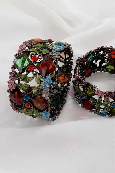 ella'nın çarşısı Etnik Desen Eskitme Metal Renkli Taşlı Kelepçe Bileklik. Kal...