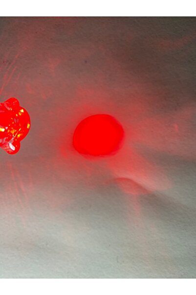 Laser Kırmızı Lazer El Feneri 5 Fonksiyonlu Renkli Işık Mini Lazer Anahtarlıklı 3 Adet Pil Hediyeli