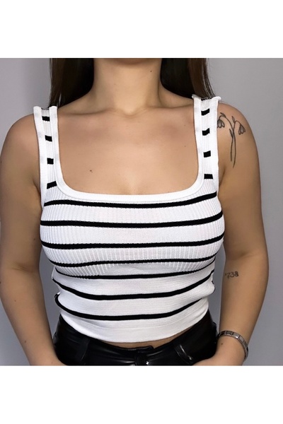 EBA SİYAH BEYAZ ÇİZGİLİ CROP
