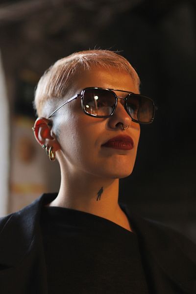 TomyHelf Rectangle Design Black Frame Yellow Black Glass Women's Sunglasses