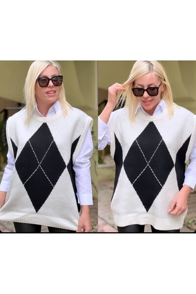 RECEP AYDIN Women's Ecru Black Diamond Patterned Knitwear Sweater