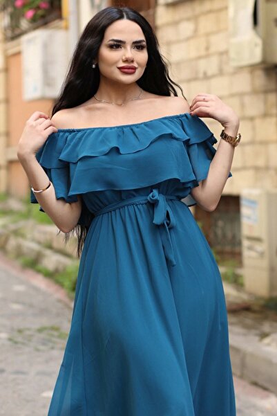 zks grup tekstil Φόρεμα από σιφόν με βολάν Pertol Madonna