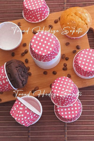Trend Hediye Sepeti Pack of 50 Dark Pink Polka Dot Cupcake Cake Capsules, Fuchsia Muffin Cake Mold, Airfryer Compatible