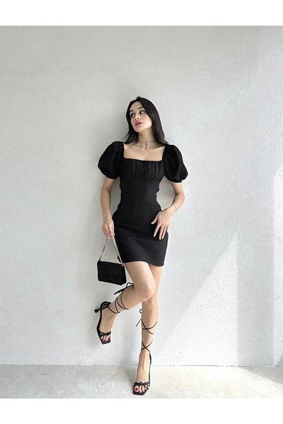 Afiş Butik Černé nízké šaty s melounovými rukávy