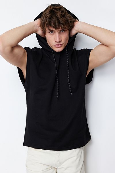 Trendyol Collection Голяма черна тениска с качулка - къс ръкав, плътна кройка TMNSS20SW0148