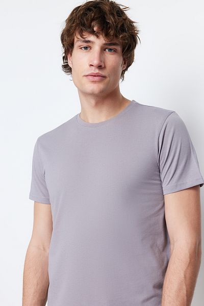 Trendyol Collection Μπλουζάκι με κοντό μανίκι σε γκρι λαιμόκοψη - κανονική εφαρμογή TMNSS22TS0271